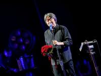 德罗巴回归赛场，回归赛场首场状态亮眼，德国队观众沸腾！的简单介绍