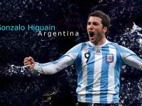 梅西赛后谦逊发言登热搜，山东泰山血战利雅得新月引发热议